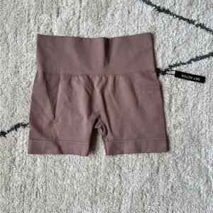 NEW SET ACTIVE SCULPTFLEX BIKER SHORTS IN BLOOM